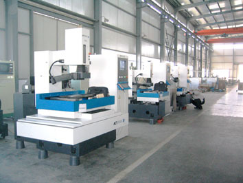 加強高檔機床配件產品研發(fā)，助力我國電子產品制造業(yè)升級